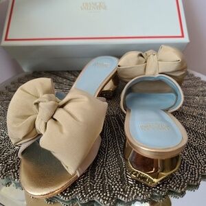 ISO Frances Valentine Dottie bow heels size 6